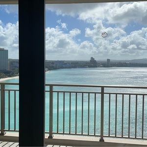 Meet your Posher, Ciana d.